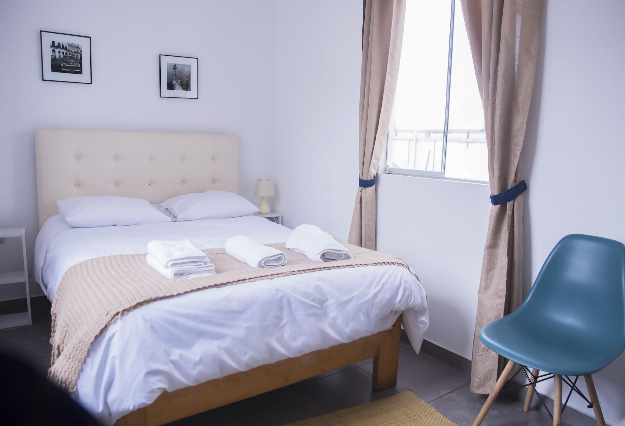 Red Llama Eco Hostel Лима Екстериор снимка